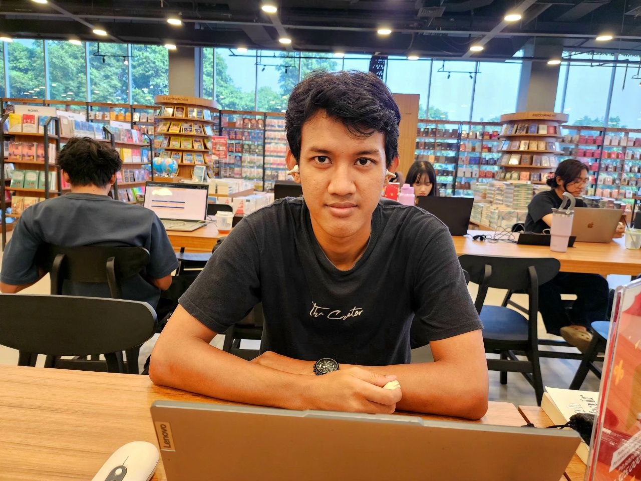 Syahravi
